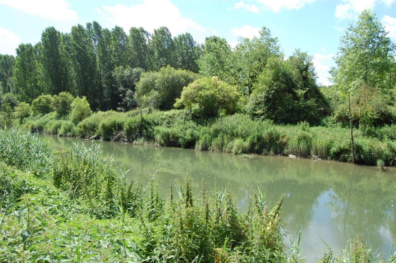 Le De La Vallee Bouquelon
